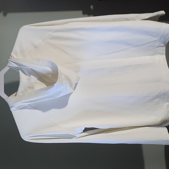 Chico's size 2 (large) long sleeve nylon and spandex Beach full zip hoodie - Picture 4 of 10